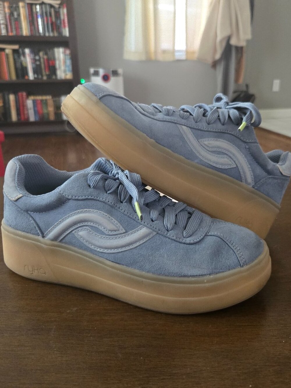 Ryka Vivmax Women’s Sky Blue Suede Sneakers with Yellow Lace Tips size 6